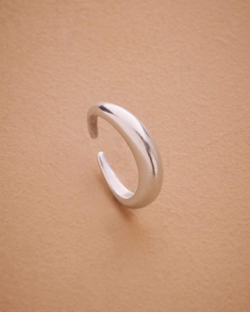 Silver thin soft curve ring image 7