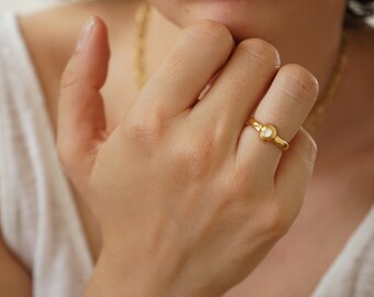 Gold Round Mini Ethic Colourful Enamel ring, Turquoise-White-Orange-Pink Boho Modern Simple Dainty Delicate Minimalist style gift for her