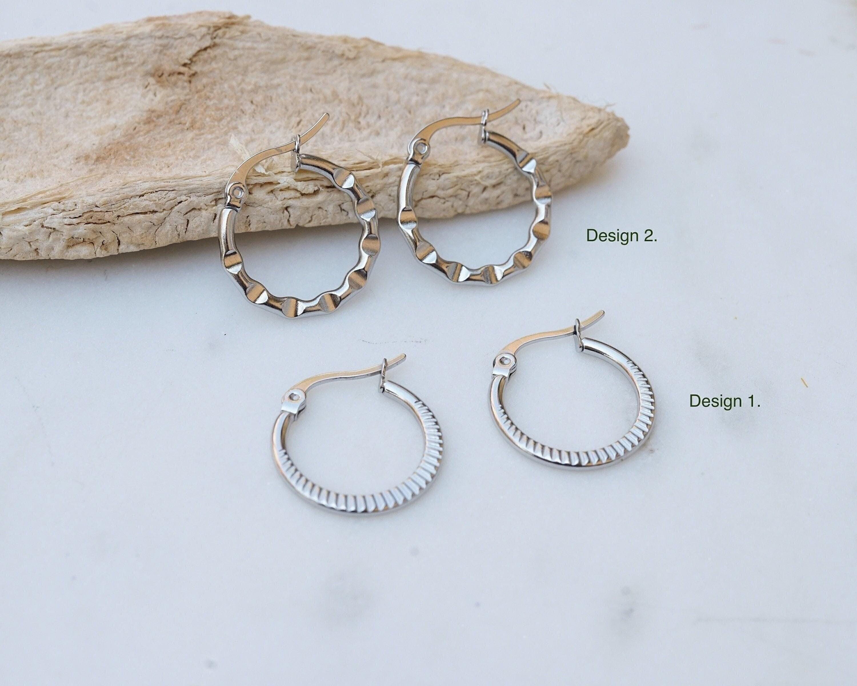 ピアス Line Hoop Earrings il_fullxfull.3109466896_35o8.jpg