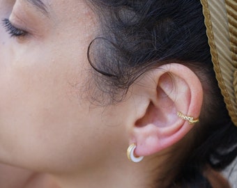 Gold white zircon ear cuff, medium open hoop no piercing no pierced huggie, conch ear cuff earring, minimalist dainty modern boho stacking