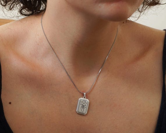 彼岸花 925シルバー 長方形ペンダントネックレス シルバー 長方形ペンダント ネックレス 彼岸花 925シルバー 長方形