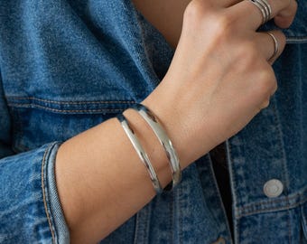 Silver shiny thick round bangle cuff, circle shaped stacking bracelets, waterproof simple ethnic minimal arm party bangle, boho dainty