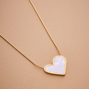Gold Herz Muschel Anhänger Halskette, minimale Schlangenkette Halskette, Edelstahl, weißes Muschel Herz, zierliches Schicht Schmuck Geschenk für Sie