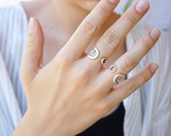 Antique silver safety pin ring, dainty boho modern ring, small minimal adjustable layering ring, silver quirky stackable minimalist ring