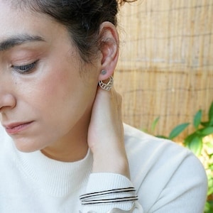 Orecchini geometrici a goccia in argento, orecchini a pressione minimalisti con barra, orecchini rock delicati con struttura in filo metallico, orecchini a barra, regalo per lei con orecchini boho