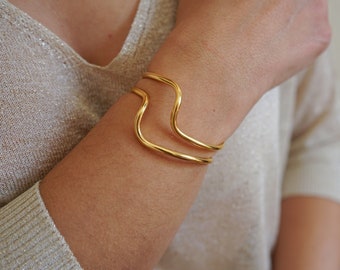 Gold wave cuff, stacking wristband bracelet boho delicate minimal free people style 24k gold plated dainty statement cuff simple wave design