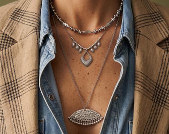 Long Silver Eye Pendant Necklace, Hammered Statement Necklace, Silver Fringe Pendant, Boho Necklace, Modern Ethnic Jewelry