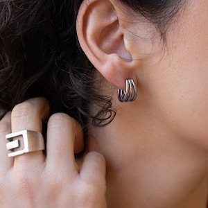 Orecchini a cerchio triplo in argento, in acciaio inossidabile, a cerchio triplo strato, orecchini a cerchio multiplo, stile boho, moderno, minimale, geometrico, delicato, impilabile, regalo per la festa della mamma.