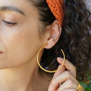 Degrade gold hoop earrings, large gold stainless steel hoops, lightweight everyday hoop, dainty geometric minimal bohemian stacking earrings