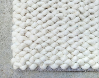 Handwoven Chunky Wool Rug: Ivory White Bedroom Hall Decor