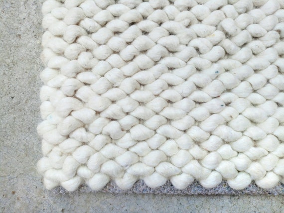 Handwoven Chunky Wool Rug: Ivory White Bedroom Hall Decor