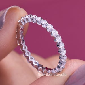 Full Eternity Wedding Band, 2.00 MM Round Colorless Moissanite Wedding Band, Floating Bubble Prong Set, Women&#39;s Wedding Band, Stackable Band