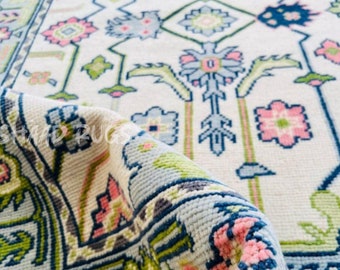 Hand-Knotted Wool Oushak Rug: Vintage Turkish Floral Area Rug