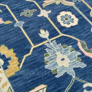 Hand Knotted Wool Rug: 8x10 Floral Persian Blue Oushak Design