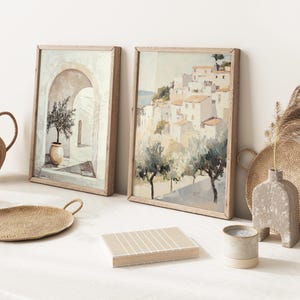2er-Set, italienische Küsten-Wand-Kunstdrucke, hellcremefarbene Wohnzimmer-Kunst, neutrales Küstendekor, sanftbeige Schlafzimmer-Wandkunst, gedämpftes beiges Dekor Bild 1
