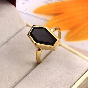 Vintage Style Black Coffin Ring,Sterling Silver Ring, Handmade Onyx Ring, Black Gemstone Ring, Engagement Ring, Statement Ring, Gift For Her