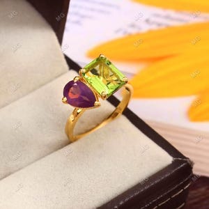 Emerald Cut Peridot Purple Peridot Toi et Moi Ring Double Stone Engagement Ring, Birthstone Halo Prong Set Wedding Anniversary Gift for Her