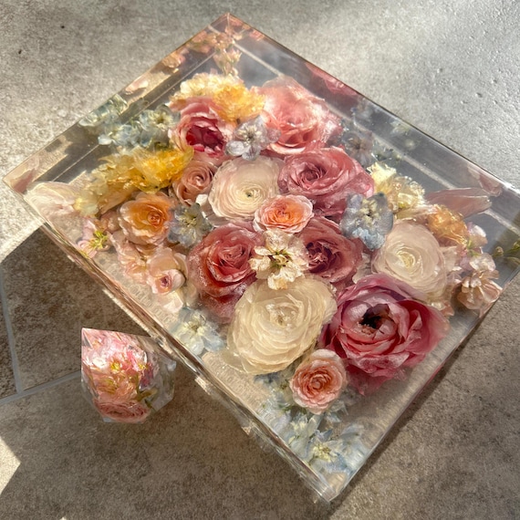 Turn Your Wedding Flowers into Art | Dried Bouquet Keepsake for Newlyweds | Resin Flower Preservation Ornament