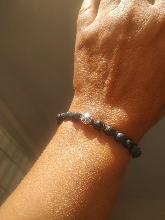 METAL BEAD BRACELET THIN GOLD GREEN METAL BEAD BRACELET THIN GOLD GREEN