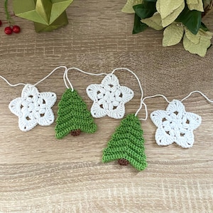 Sapin de Noël et guirlande de flocons de neige au crochet, motif de sapin de Noël facile au crochet, ornements de flocons de neige au crochet