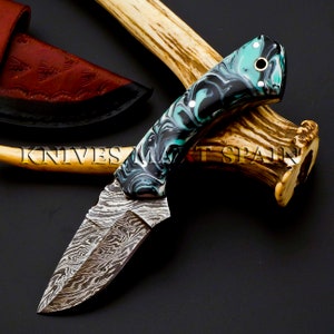 Damascus Hunting Knife, Handmade Damascus Skinning Hunting Knife , CampingKnife ,Leather Sheath Personalized Gift, Christmas& New year Gift,
