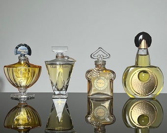Set mit 4 Guerlain-Factices aus Paris, Dummy-Parfümflaschen Mahora, Shalimar, Mitsouko und Champs-Elysées, Vintage-Parfümflaschen aus Glas.
