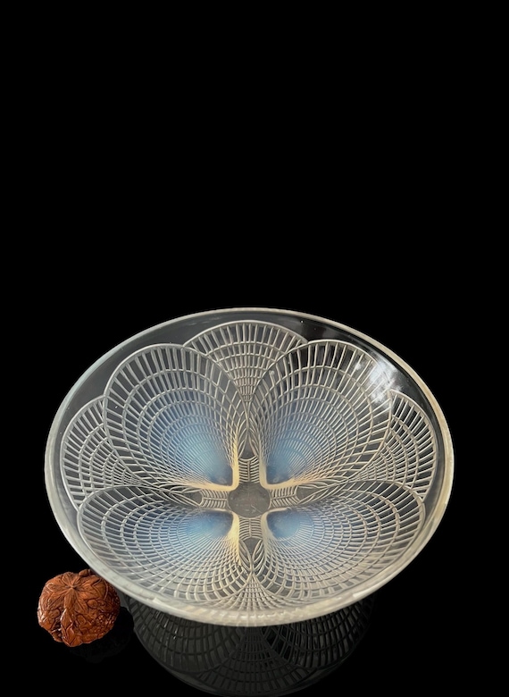 Rene Lalique Art-deco Opalescent 'coquille' Bowl Model 3201, Coupe