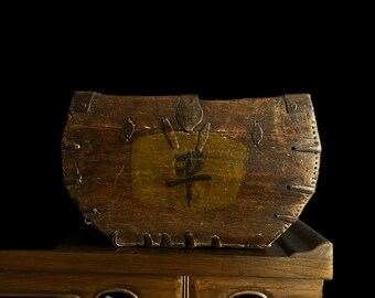 Antique Vietnamese wooden rice box with carrying handle, very beautifully patinated, handmade with Vietnamese paintings, 19th century