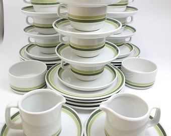 Högkvalitativt porslin, teservis, kaffeservis, Hutschenreuther vintage för 12 personer