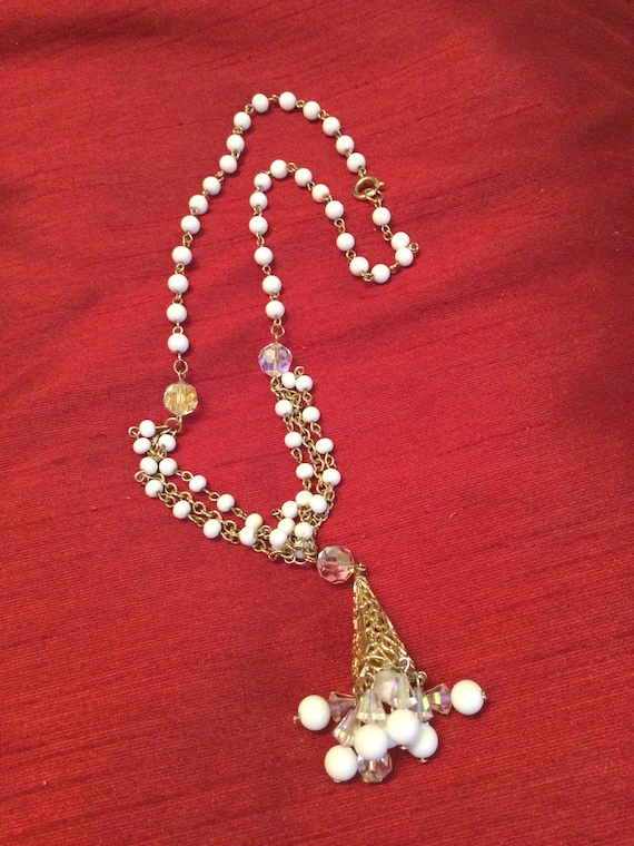 Unsigned beaded drop necklace white and iridescen… - image 1