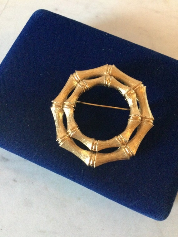 Vintage MONET brooch classic bamboo double circle 