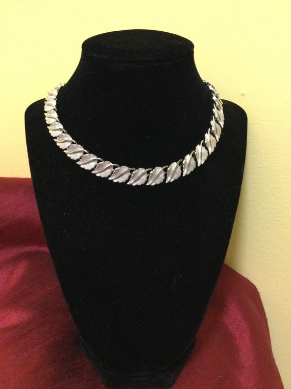VTG TRIFARI leaf choker collar necklace silver to… - image 9