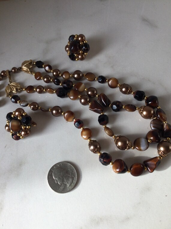 Vintage TRIFARI bead collar necklace brown and br… - image 5