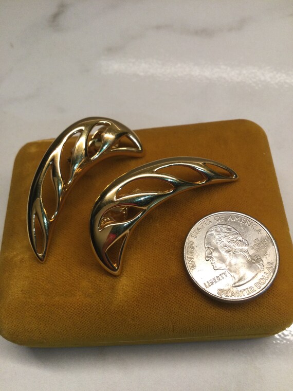 Vintage Monet clip earrings triple gold plate - image 6