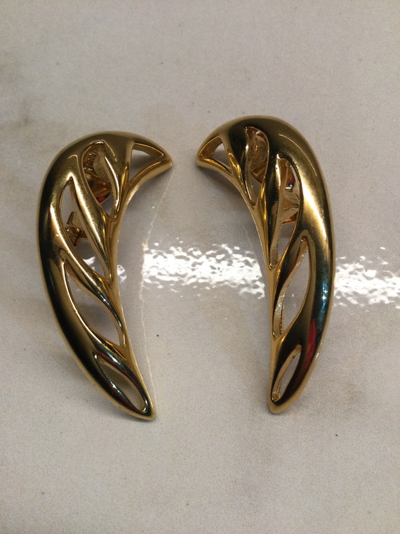 Vintage Monet clip earrings triple gold plate - image 5