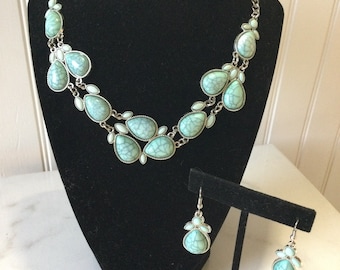 Vintage unsigned necklace, earring set turquoise colored lucite cabochons cute