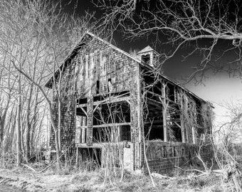Dilapidated barn in Black and white, Photographs, photos, prints, photography