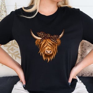 Highland Cow Shirt | Flower Shirt | Cow T-Shirt | Shirt For Women | Gift For Her | Funny Cow Shirt | Farm Gift Shirt | Cowgirl Shirt