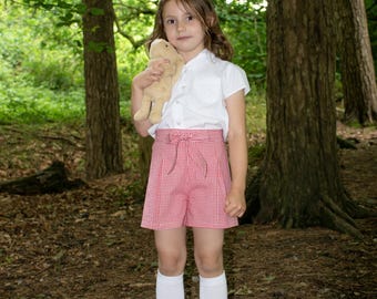 Cartamodello PDF per pantaloncini e pantaloni color pesca per bambine/ragazze, taglie 1-14 anni, pantaloni in tessuto, fondo con pieghe sul davanti e cintura da annodare, download immediato.