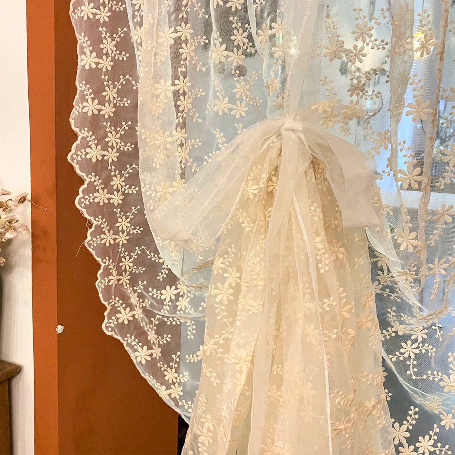 Spring Pulling Curtain Elegant Beige Pull-up Curtain With Floral Lace Design, Romantic ...