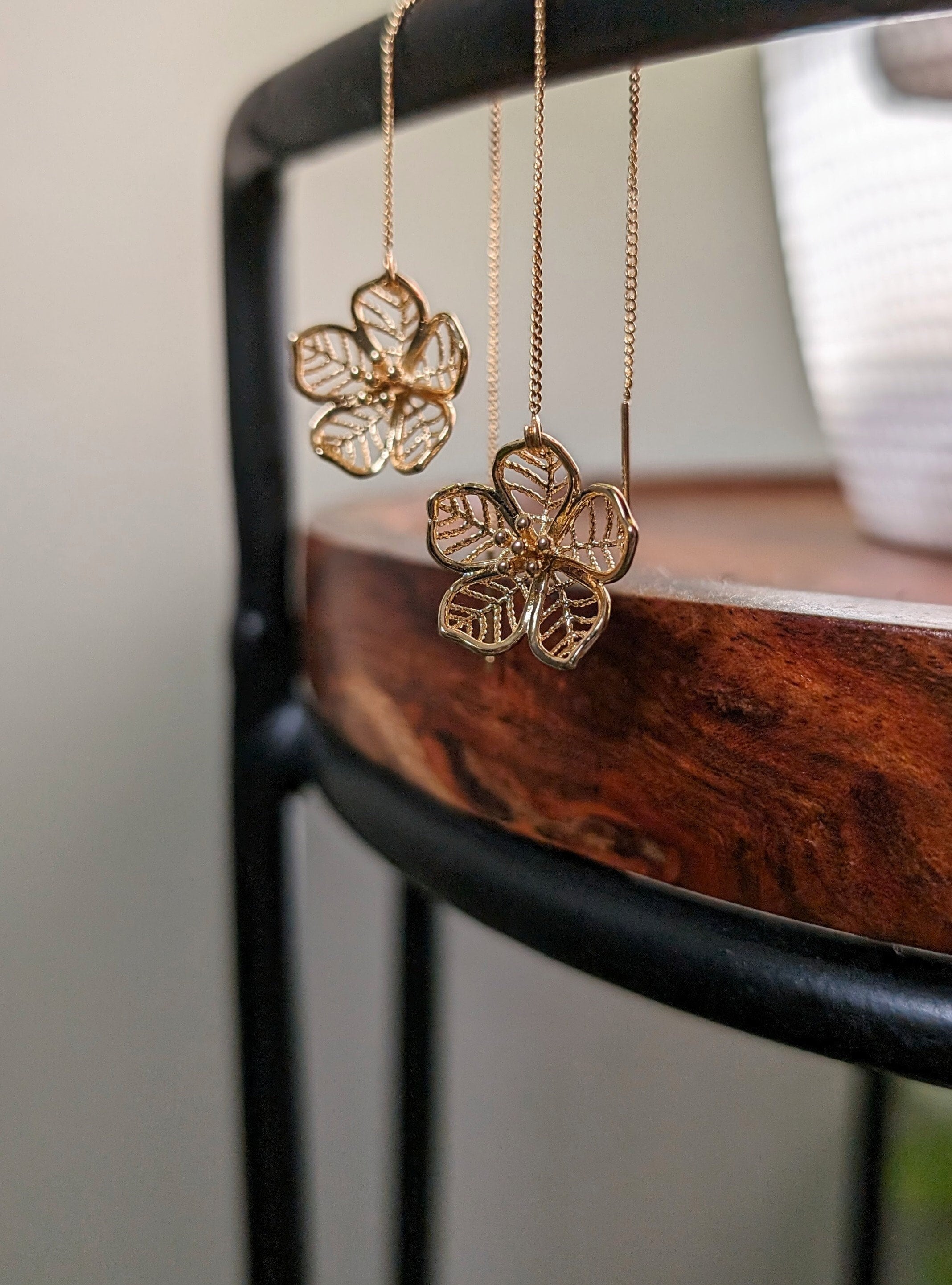Flower Minimalist Threader Earrings, Handmade Etched Flower Outline…