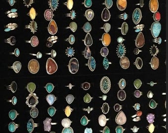 Anillo artesanal con piedras preciosas mixtas: Anillo de moda chapado en plata de ley 925 (lote al por mayor).