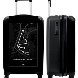 Koffer - handbagage - racebaan - yas marina circuit - formule 1 - sport - zwart-wit