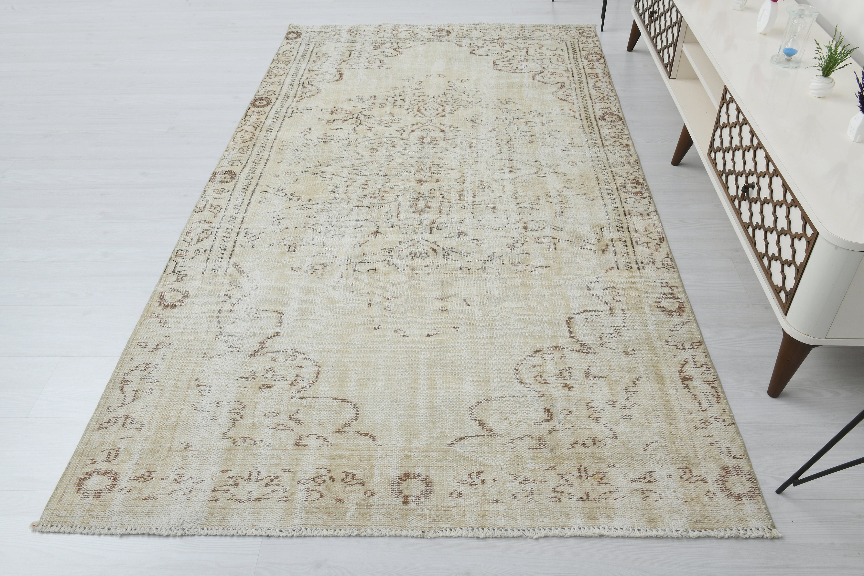 5x8,beige Rug,turkish Rug,brown Rug,neutral Rug,rug,vintage Rug
