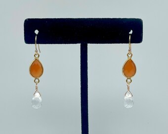 Pendientes de oro con forma de lágrima de cornalina