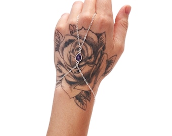 Cadena de mano de plata y amatista