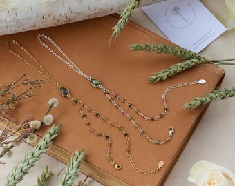 Labradoriet met draadgewikkelde toermalijn gold filled handgemaakte handketting