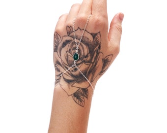 Cadena de mano de plata con ágata verde