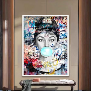 Audrey Hepburn graffiti Gum Portrait, Vintage Women&#39;s Fashion Wall Art, Classic Hollywood Artwork, Street Art Audrey Hepburn, Modern Art
