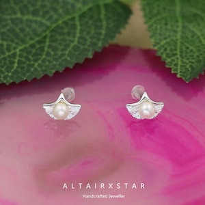 S925 Sterling Silver Stud Earrings for Women, Pearl and Ginkgo Leaf-shaped Stud Earrings.
